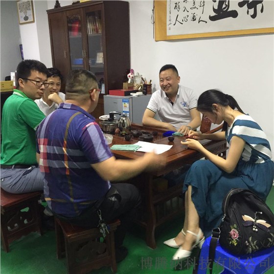 博騰納-10年專業(yè)藍(lán)牙耳機(jī)注塑加工，藍(lán)牙耳機(jī)定制