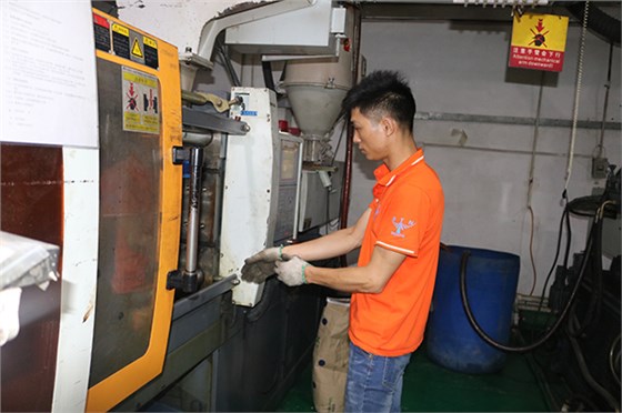 藍(lán)牙耳機(jī)模具廠——博騰納匠心打造高品質(zhì)模具產(chǎn)品 藍(lán)牙耳機(jī)模具廠——博騰納匠心打造高品質(zhì)模具產(chǎn)品