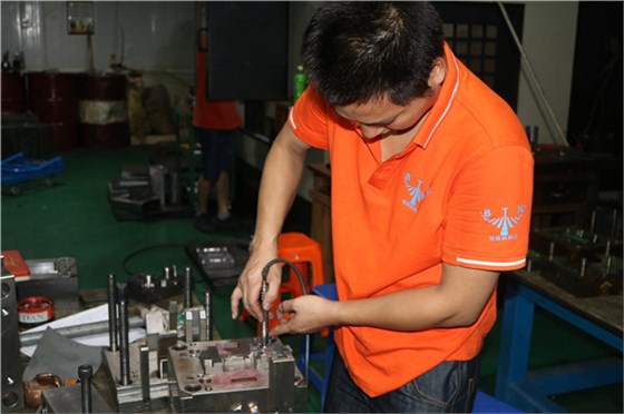 深圳博騰納塑膠模具廠——12道質(zhì)檢工序，品質(zhì)有保障