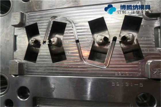 博騰納塑膠模具加工廠:13年定制經(jīng)驗(yàn)更對(duì)味您的高端品質(zhì) 博騰納塑膠模具加工廠:13年定制經(jīng)驗(yàn)更對(duì)味您的高端品質(zhì)