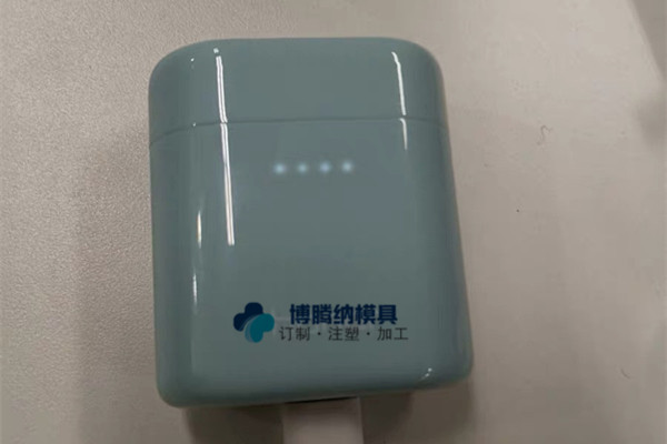 深圳藍(lán)牙耳機(jī)模具廠哪家行？博騰納獨(dú)家技藝有分模線你看不見(jiàn)！